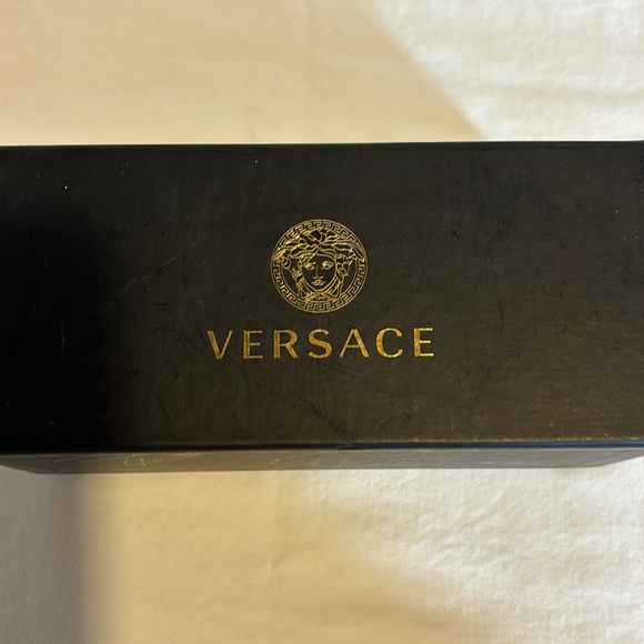 Versace Medusa Baroque Sunglasses - Picture 10 of 12